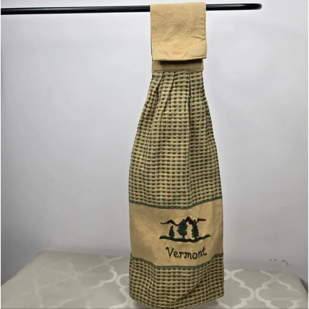 Vermont Themed Kitchen Towel Green & Tan Gingham Plaid Pattern